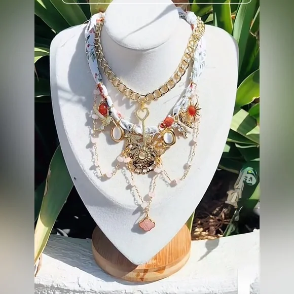 Brand new. Never won. Gold and White Statement Necklace - Picture 1 of 1